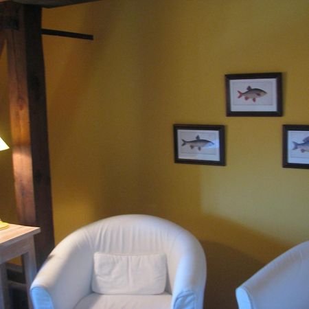 Gasthaus und Pension Zum Hauenden Schwein Wörlitz Zimmer foto